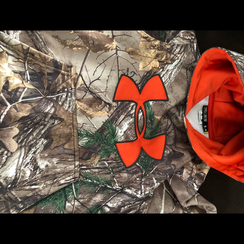Youth Medium Under Armour Camo Hoodie